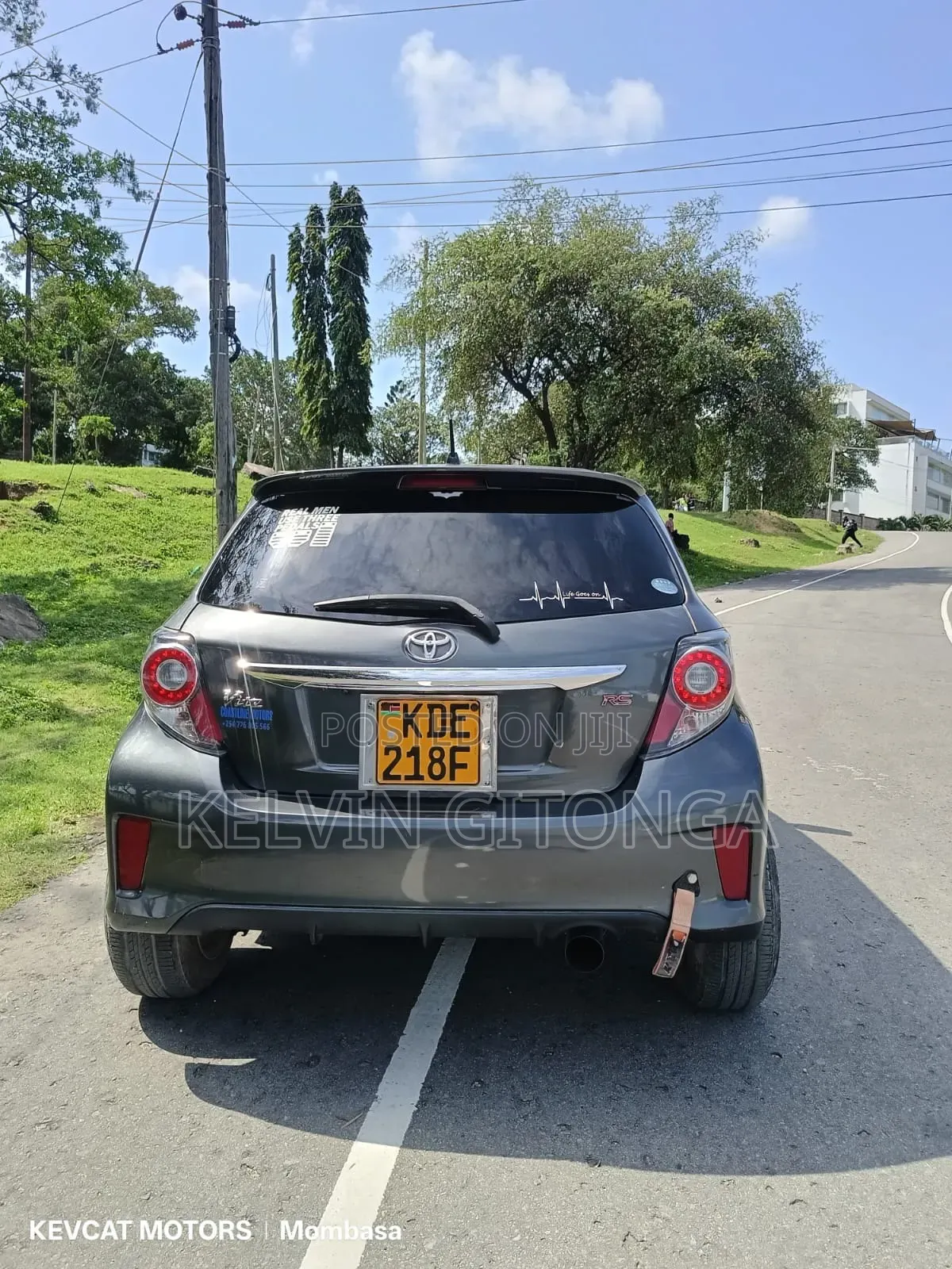 Toyota Vitz 2015 Black