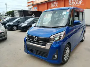 Nissan Dayz Roox 2019 Blue
