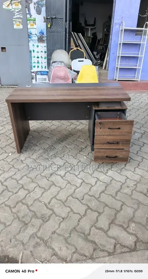 Executive Officer Desk 1.4 Mtrs