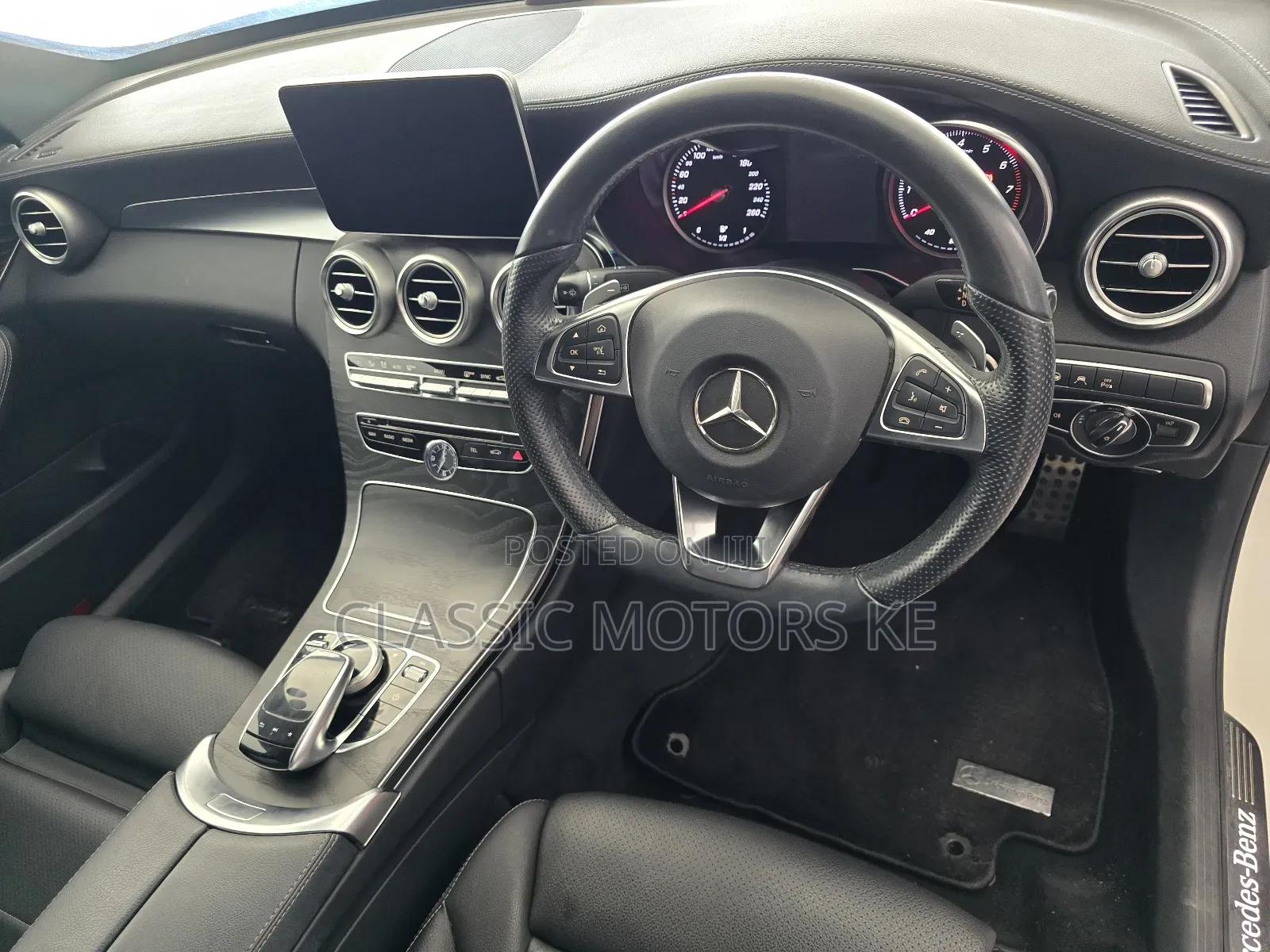Mercedes-Benz C200 2019 White
