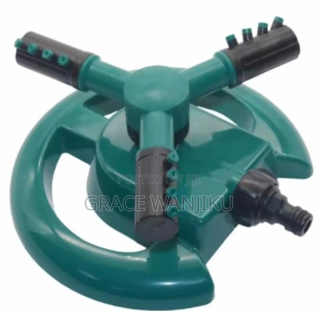 *3 Arm Garden Sprinkler. - main view