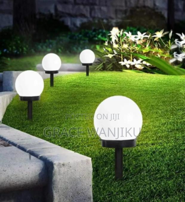 6 Pieces Outdoor Ball Solar Lighto - main view