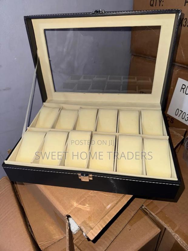 *12 Slots Watch Organizer - main view