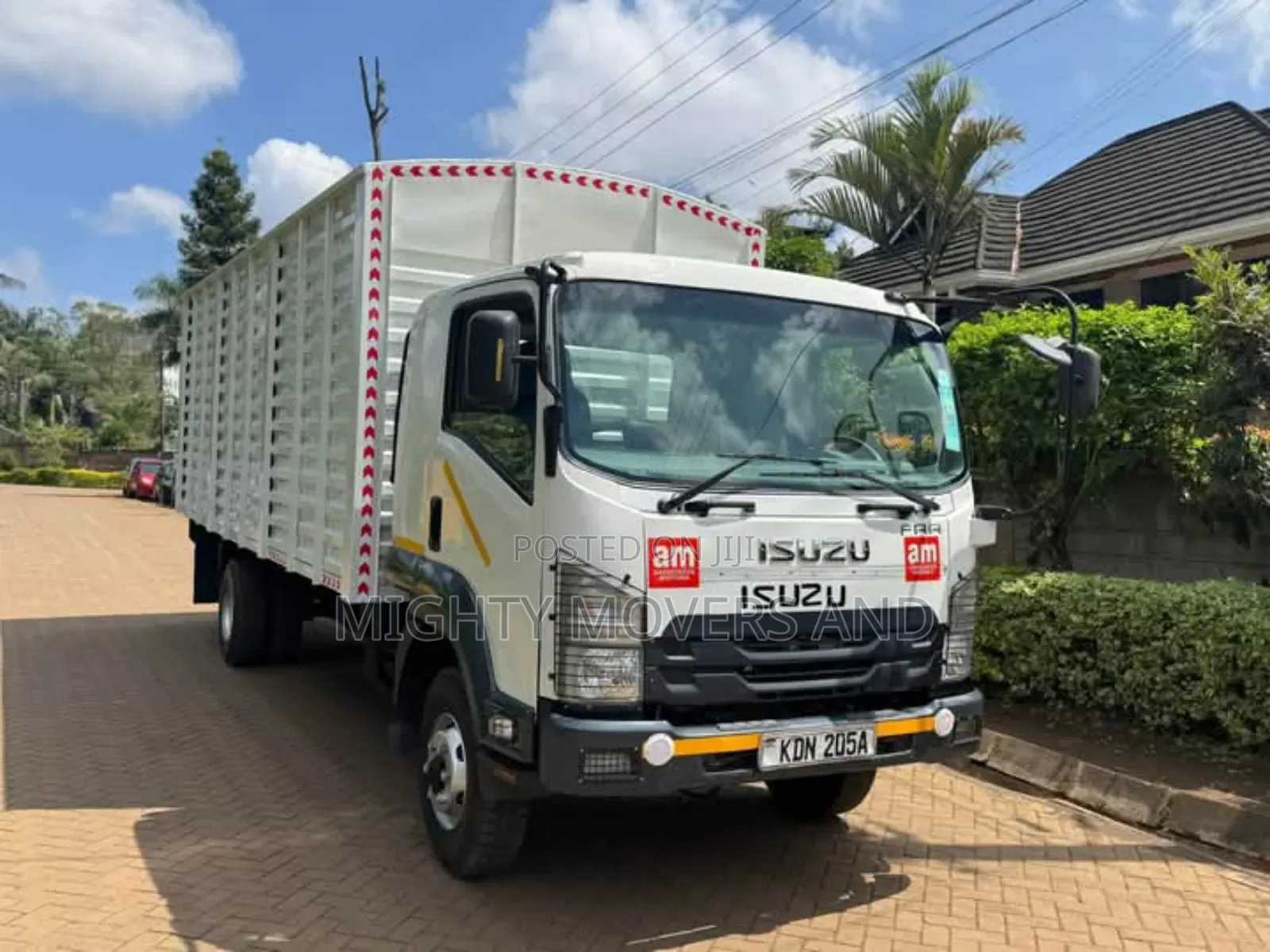 Lorry for Transport of Cargoes Available