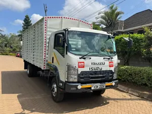 Lorry for Transport of Cargoes Available