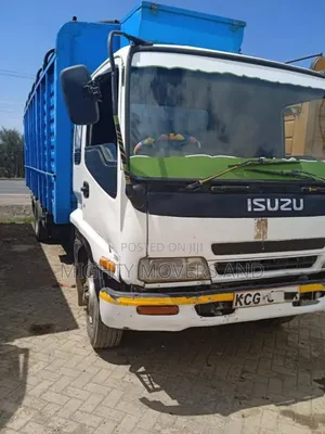 Lorry for Transport of Cargoes Available