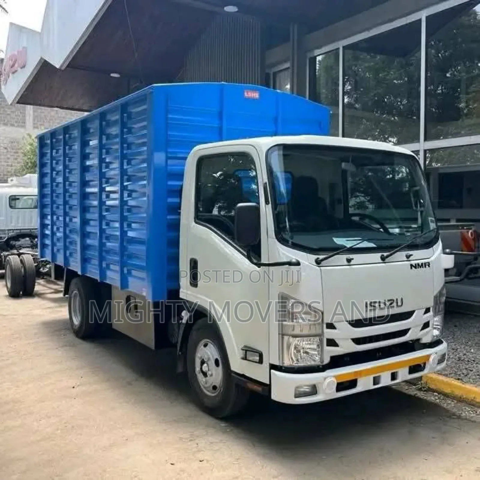 Lorry for Transport of Cargoes Available