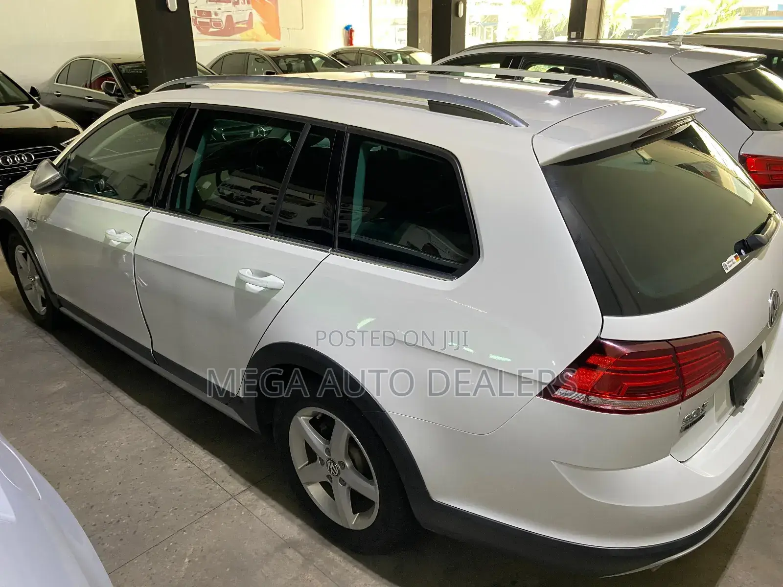 Volkswagen Golf Alltrack 2018 White