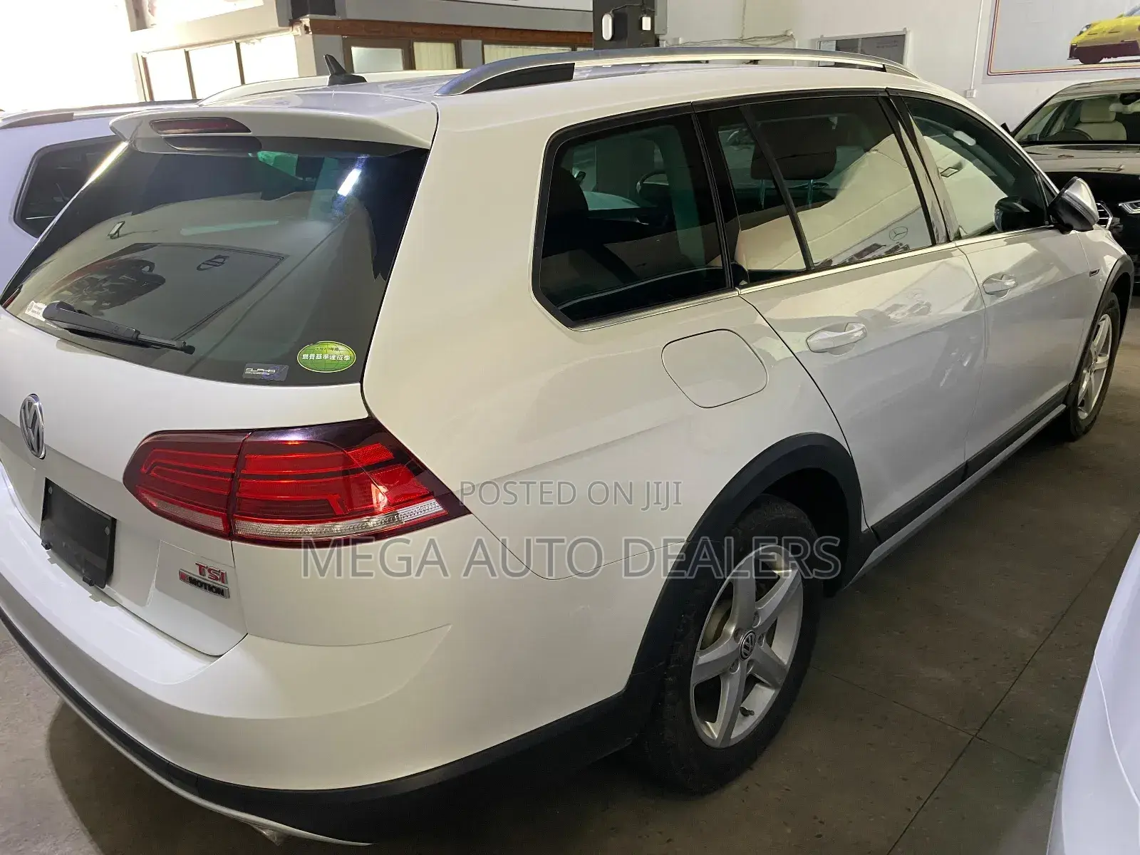 Volkswagen Golf Alltrack 2018 White
