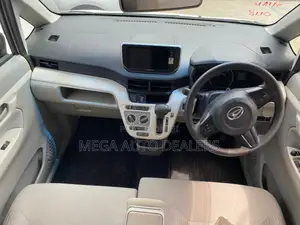 Daihatsu Move 2018 White