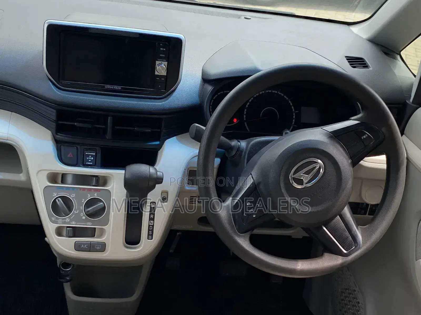 Daihatsu Move 2018 White
