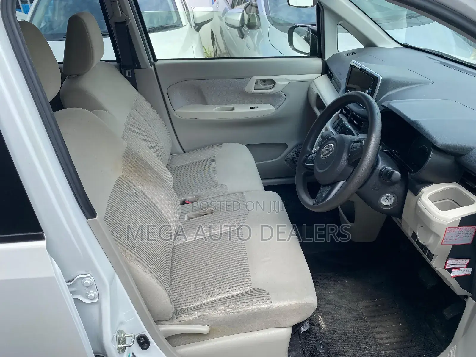 Daihatsu Move 2018 White