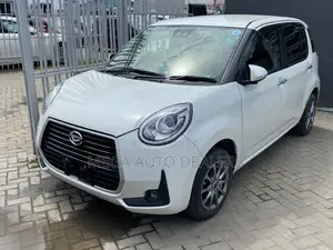 Daihatsu Boon 2018 White