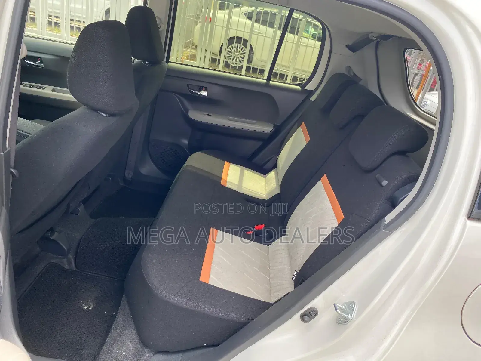 Daihatsu Boon 2018 White