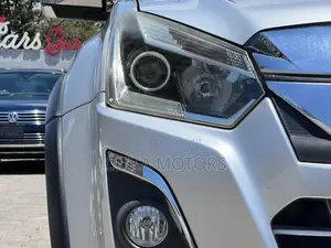 Isuzu D-MAX 2018 Silver