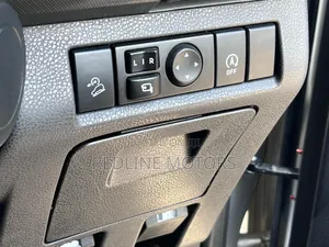 Isuzu D-MAX 2018 Silver
