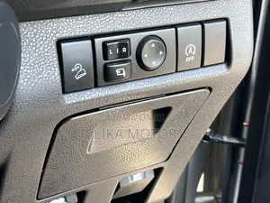 Isuzu D-MAX 2018 Silver