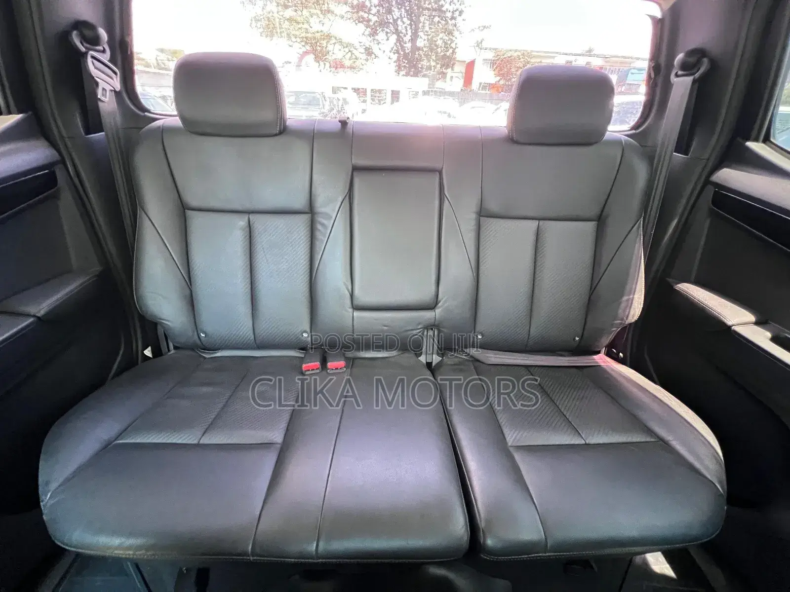 Isuzu D-MAX 2018 Silver