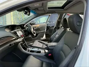 Honda Accord 2018 White