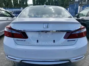 Honda Accord 2018 White