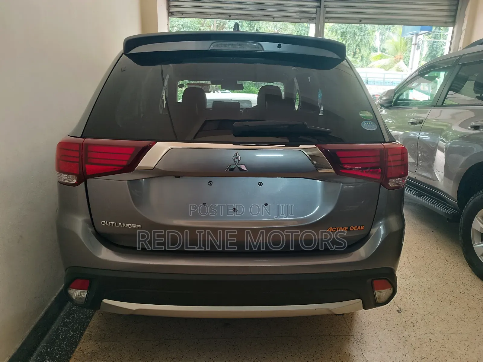 Mitsubishi Outlander 2018 Gray