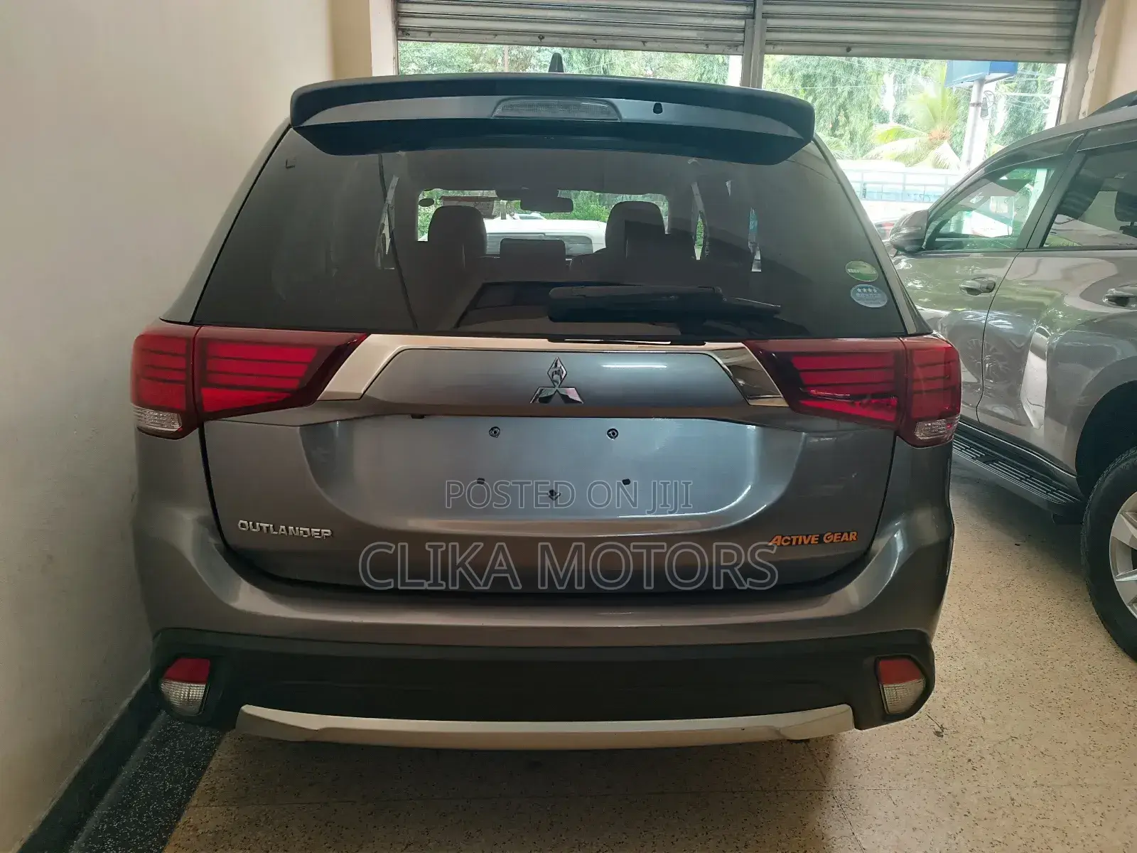 Mitsubishi Outlander 2018 Gray