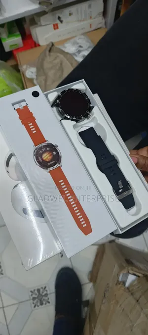Best Rechargeable Smartwatch With Stylish Design