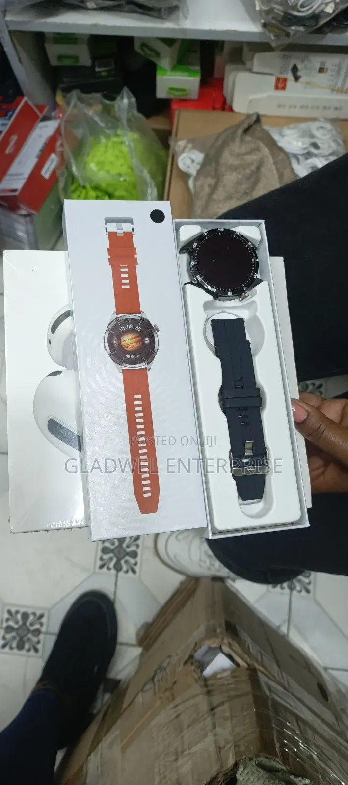 Best Rechargeable Smartwatch With Stylish Design
