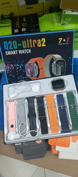 Q20 Ultra2 Smartwatch With 7 Different Straps