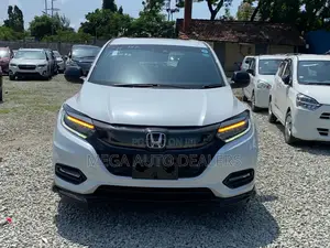 Honda Vezel 2018 White