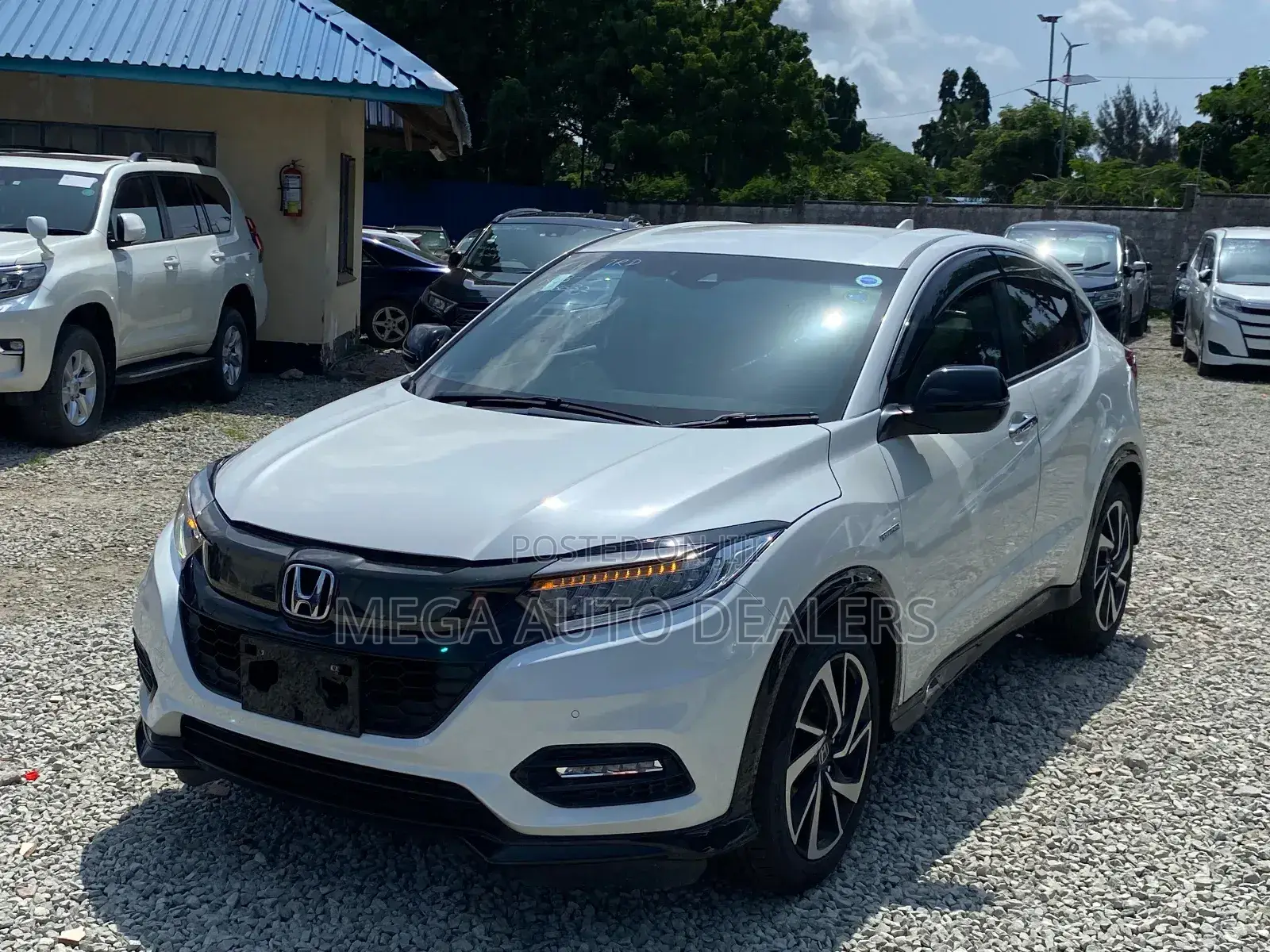 Honda Vezel 2018 White