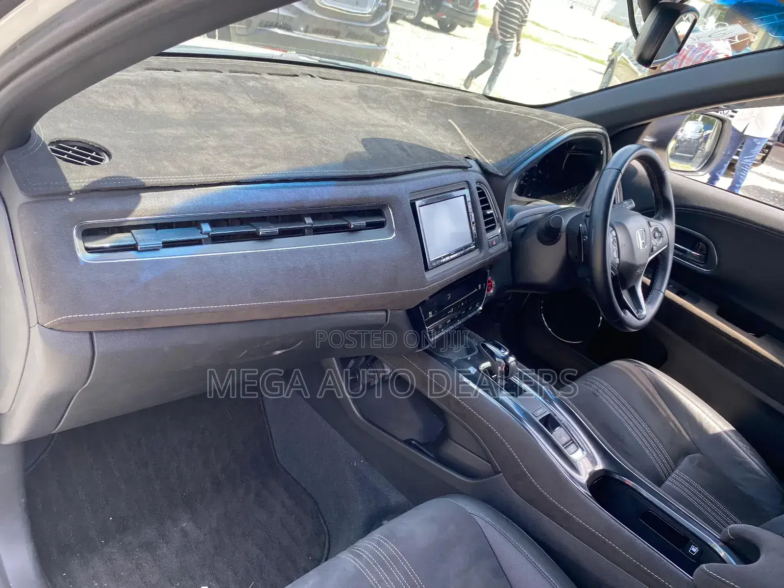 Honda Vezel 2018 White