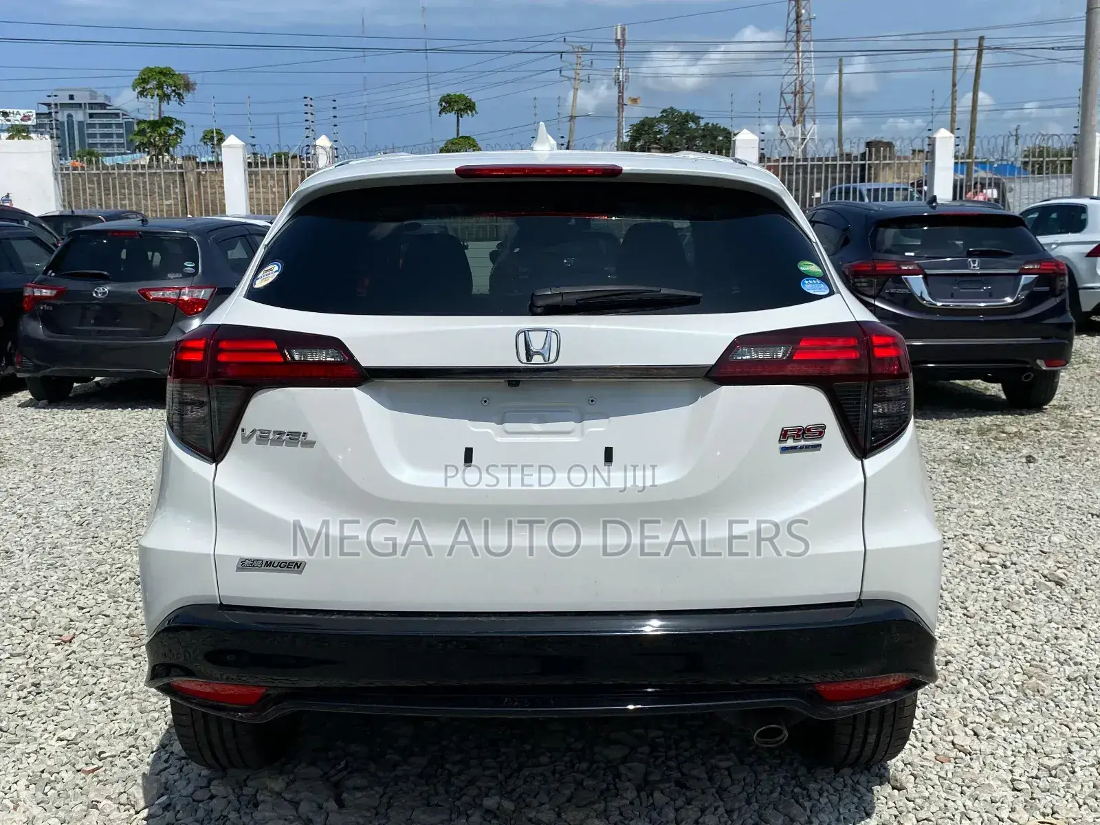 Honda Vezel 2018 White