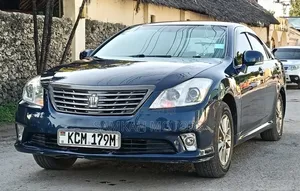 Toyota Crown 2010 Blue