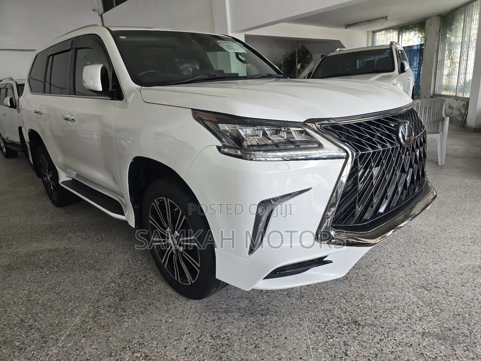 Lexus LX 2020 White