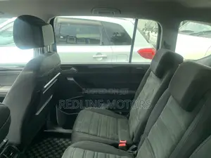 Volkswagen Touran 2018 Gray