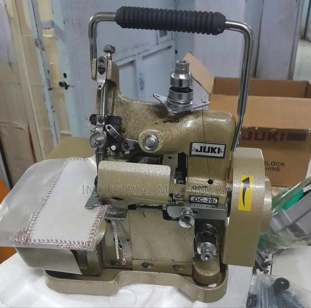 Overlock Sewing Machine Juki > High Quality - main view