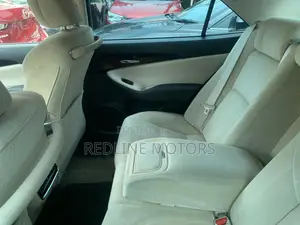 Toyota Crown 2018 Black