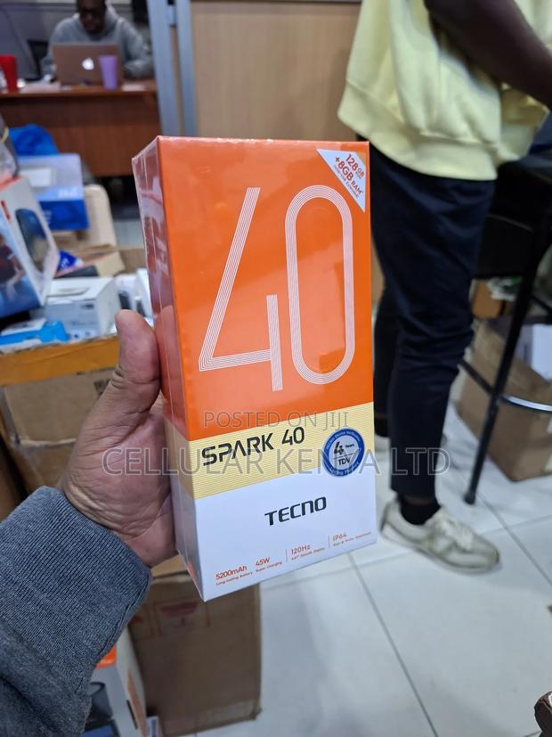 New Tecno Spark 40 128 GB Black - thumbnail 2