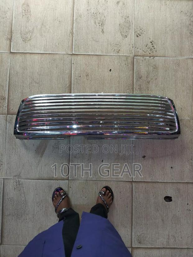 Landcruiser 100 Series Chrome Grille