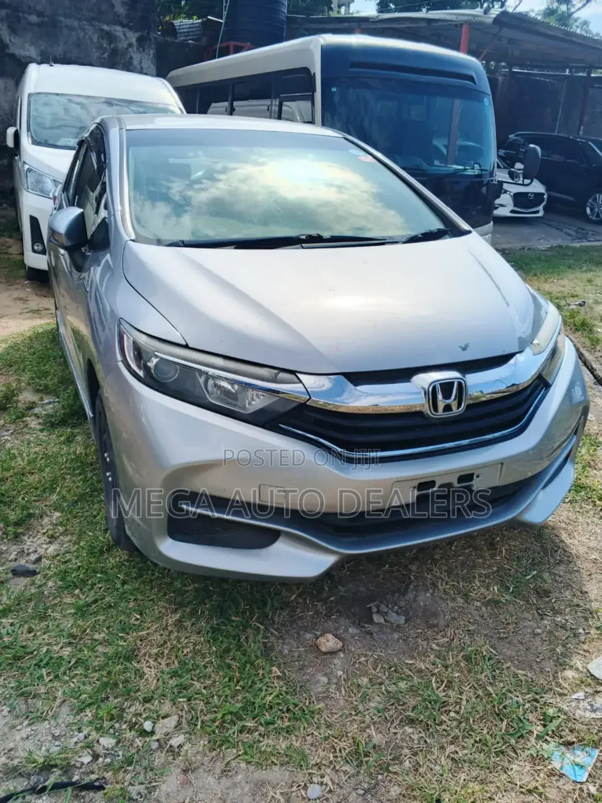Honda Fit Shuttle 2018 Gray