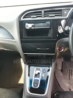Honda Fit Shuttle 2018 Gray