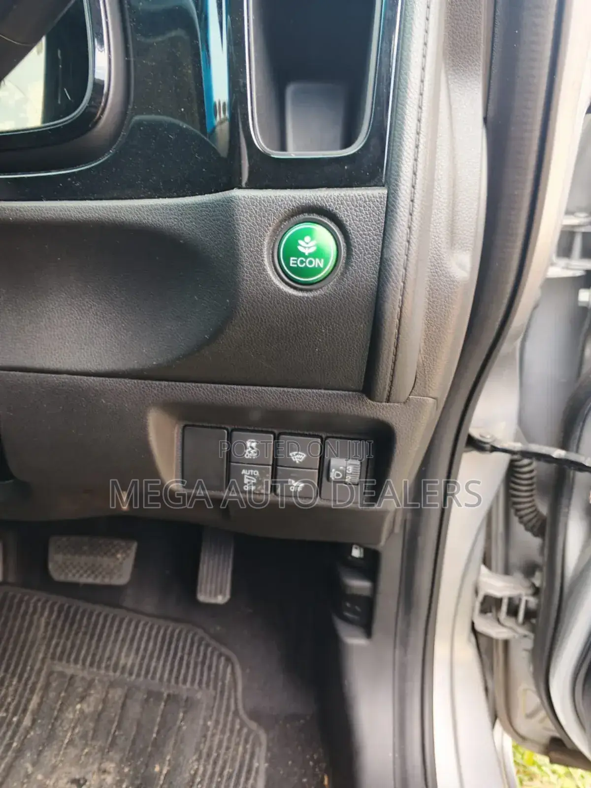 Honda Fit Shuttle 2018 Gray