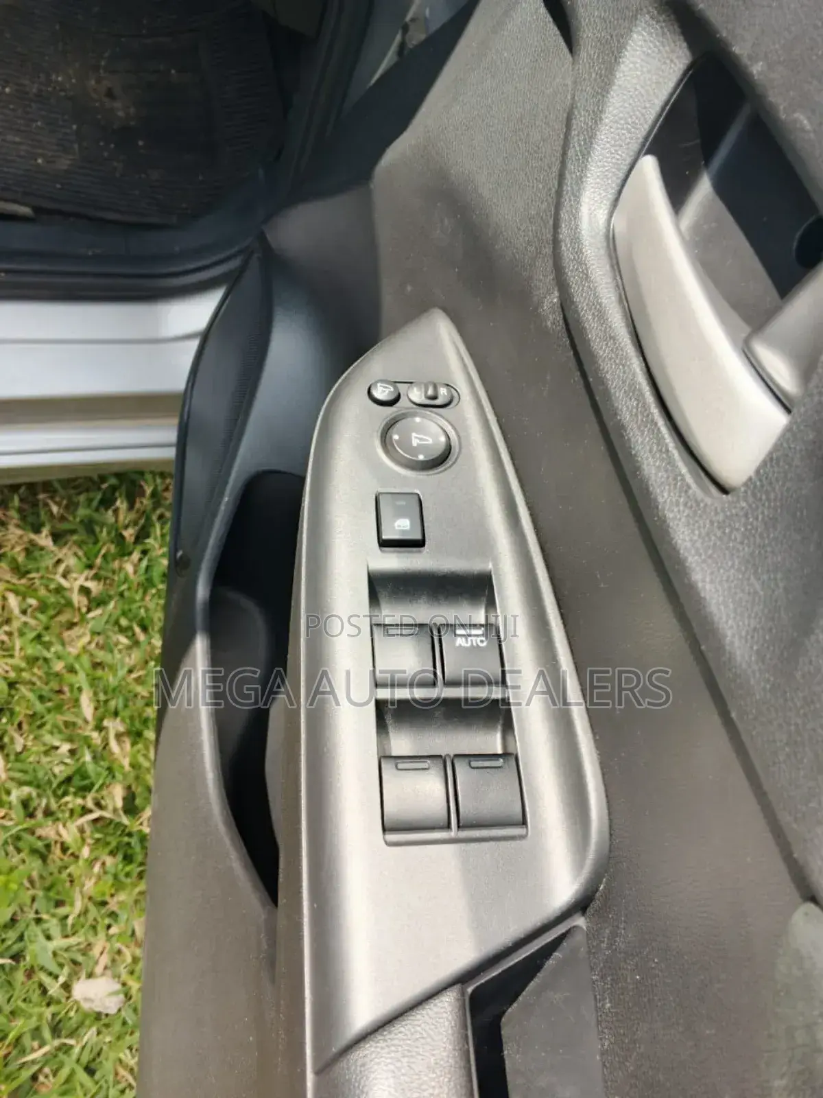 Honda Fit Shuttle 2018 Gray