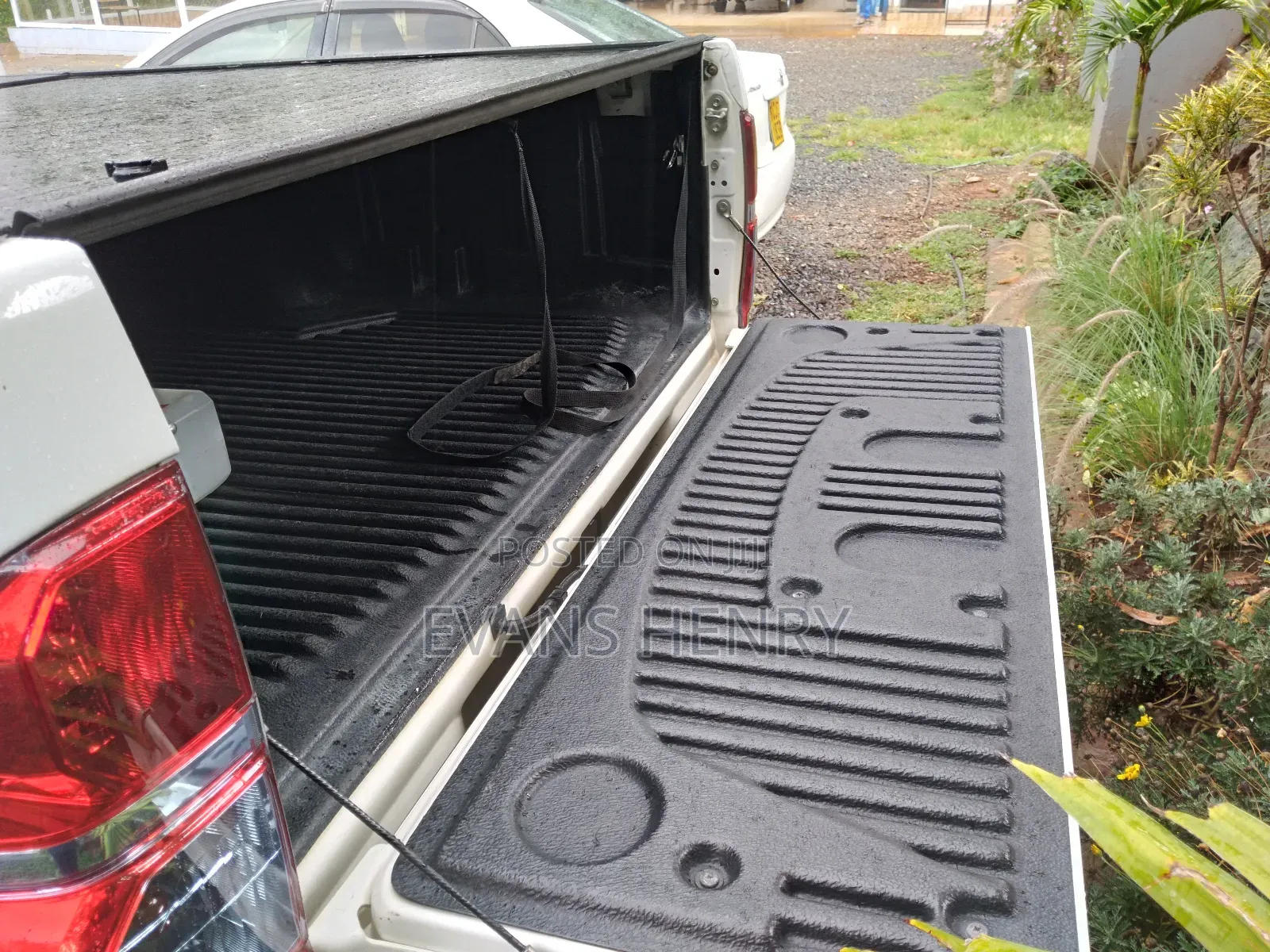 Chauffeured Double Cab for Hire
