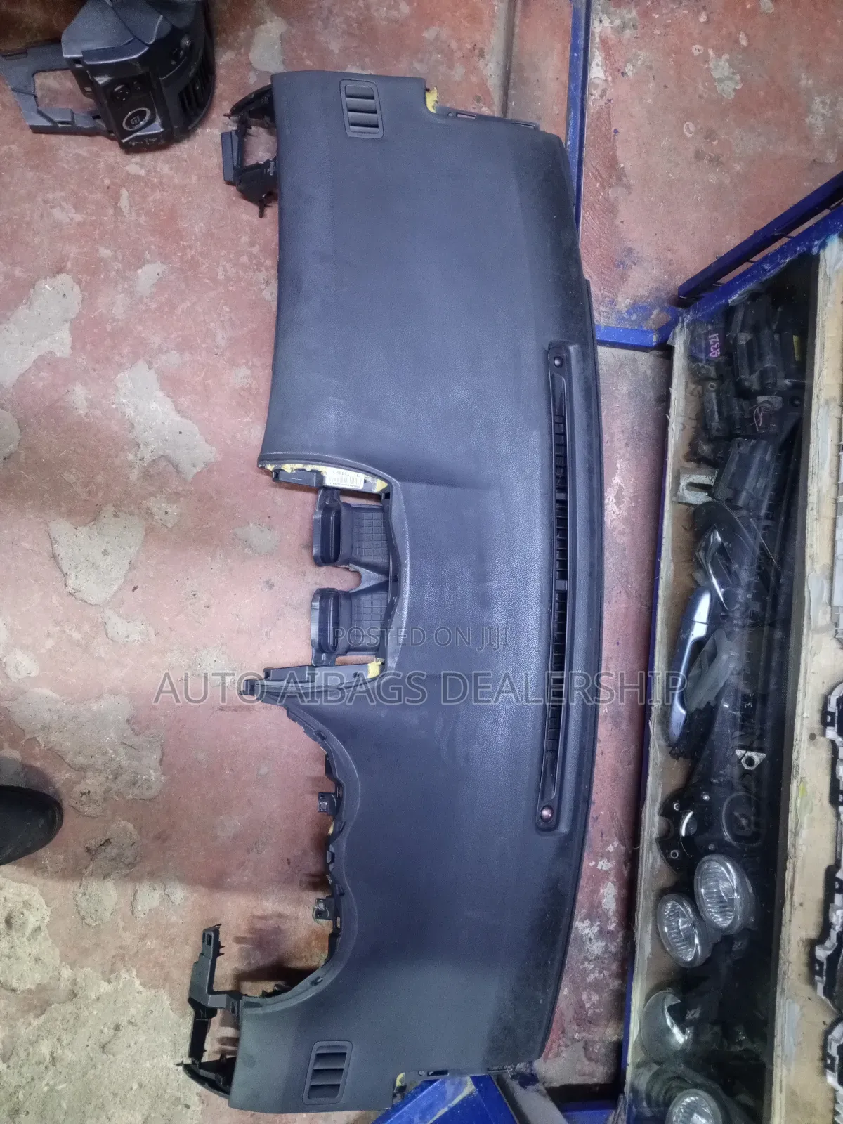 Filder Model 2007 Dashboard Black and Bedge.