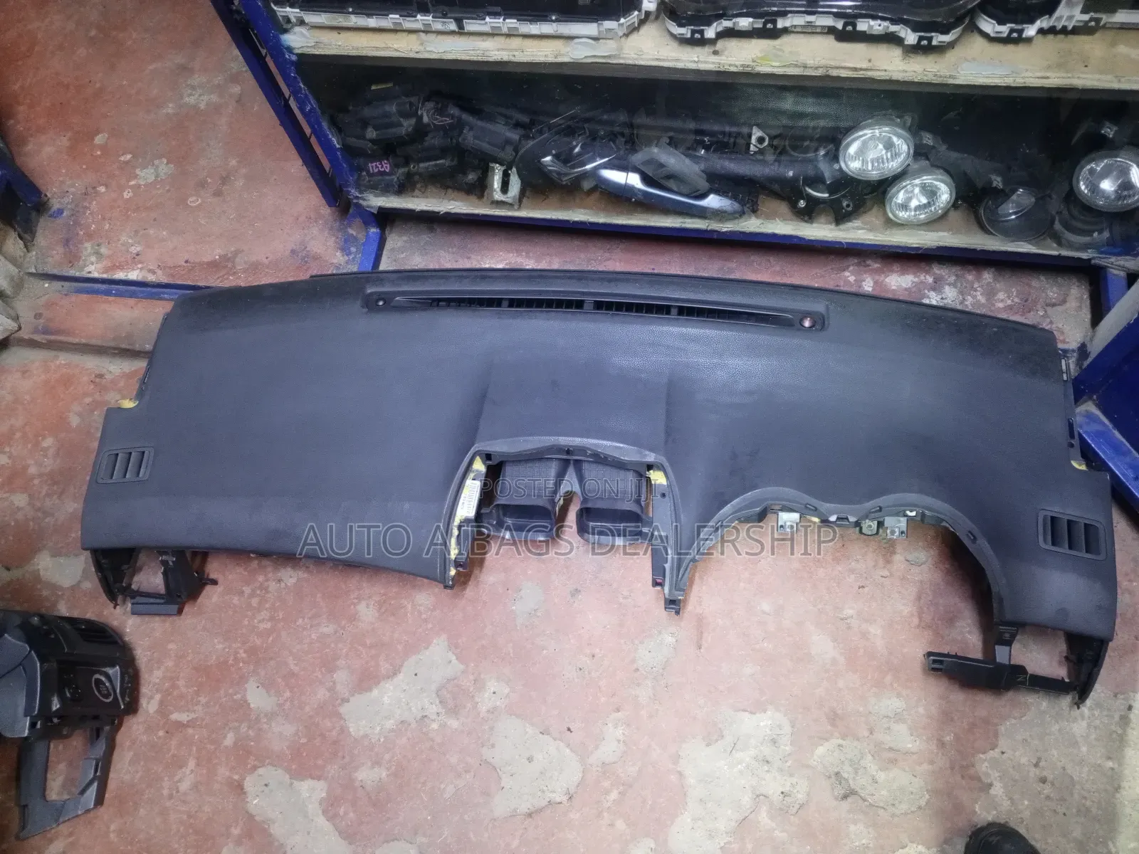 Filder Model 2007 Dashboard Black and Bedge.