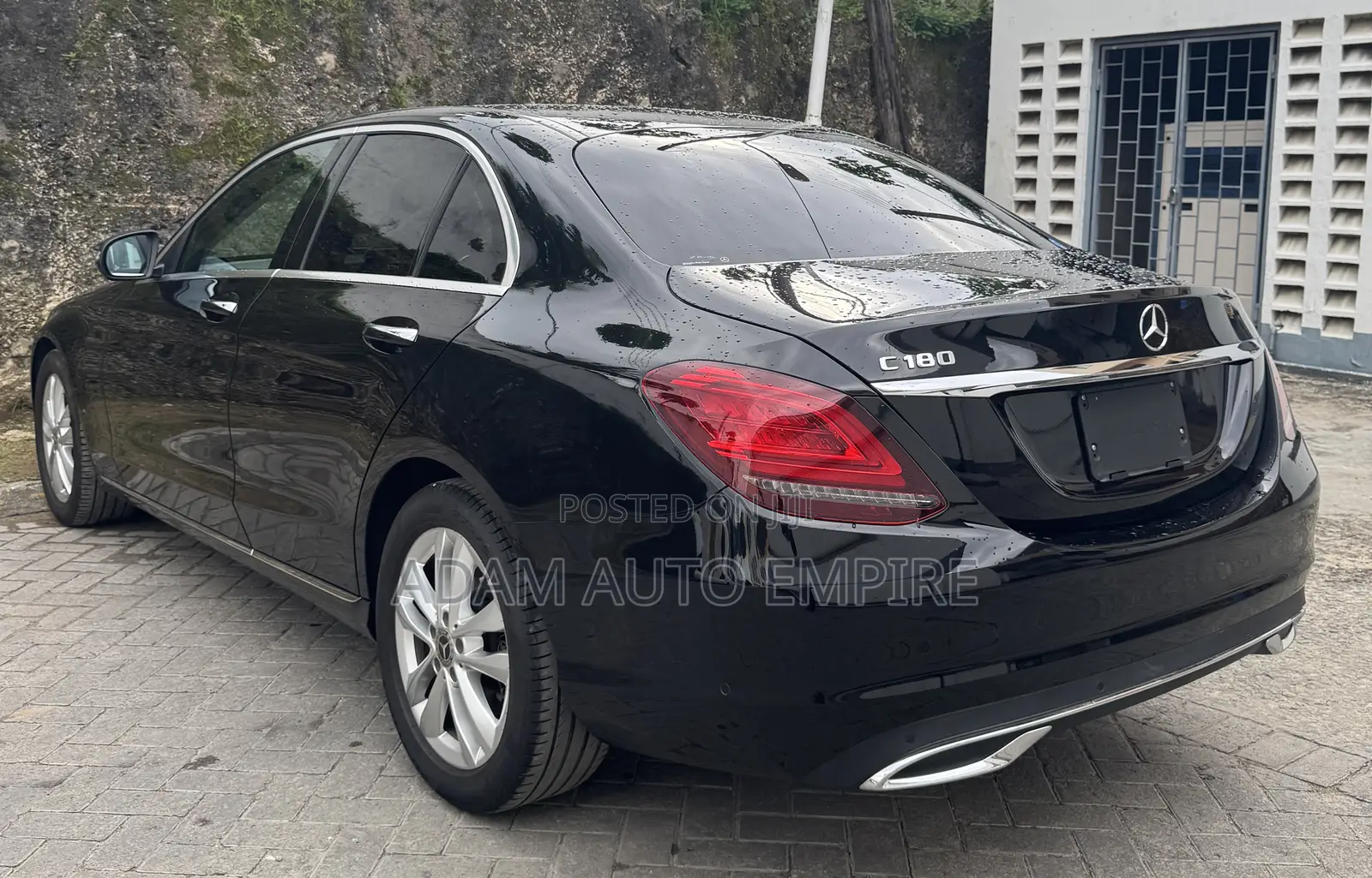 Mercedes-Benz C180 2018 Black