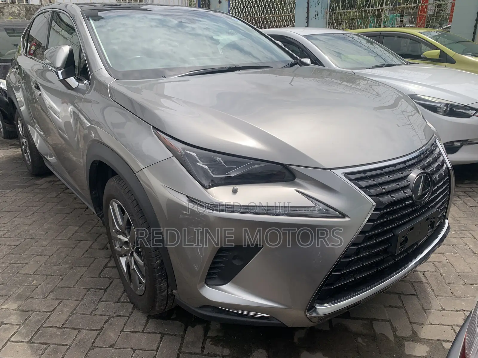 Lexus NX 300 FWD 2018 Silver