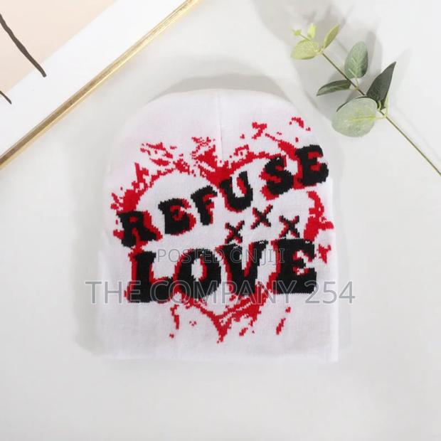Refuse Love Beanie Skull Alphabet Love Jacquard Knitted Hat - thumbnail 3